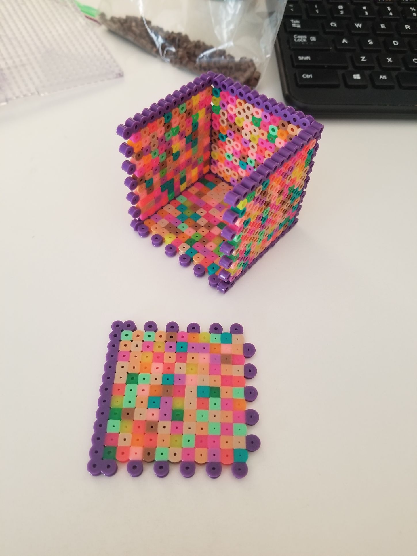Perler Beads 3D – Cube box – jewelry box – Pixel Art and Perler Bead